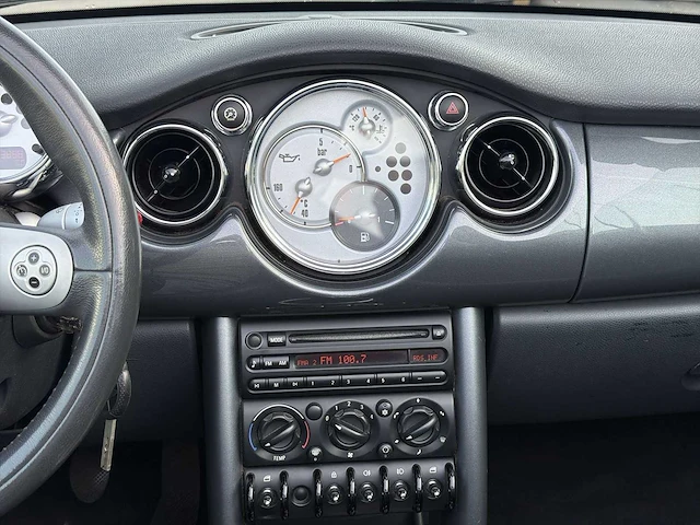Mini cabrio 1.6 cooper chili | 56-pk-rr i - afbeelding 13 van  30
