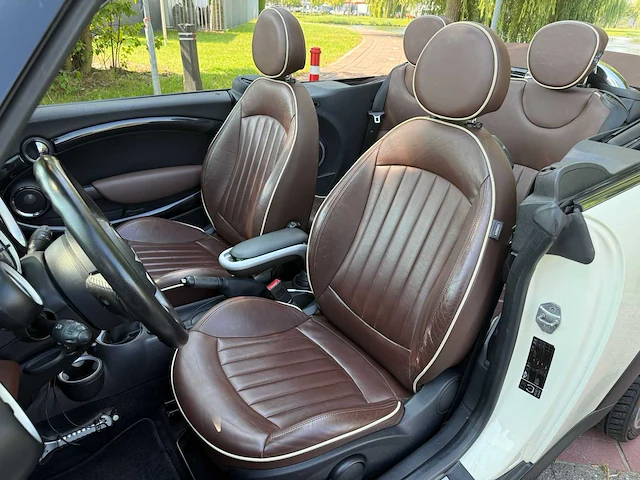 Mini cabrio 1.6 cooper chili * , 89-kxl-2 - afbeelding 2 van  17