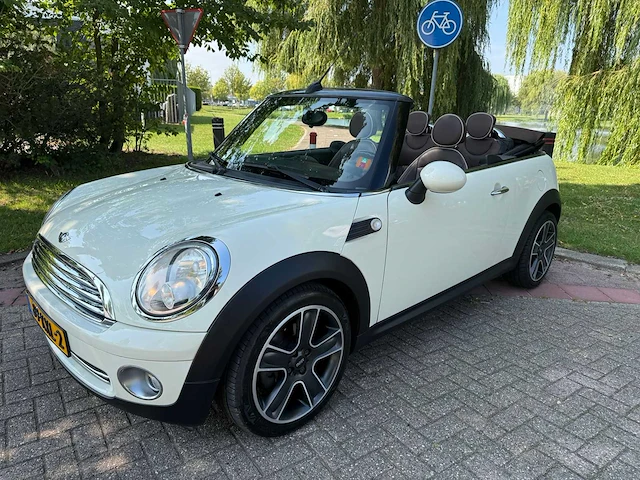 Mini cabrio 1.6 cooper chili * , 89-kxl-2 - afbeelding 10 van  17