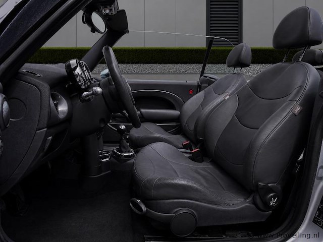 Mini cabrio 1.6 cooper chili - afbeelding 32 van  33