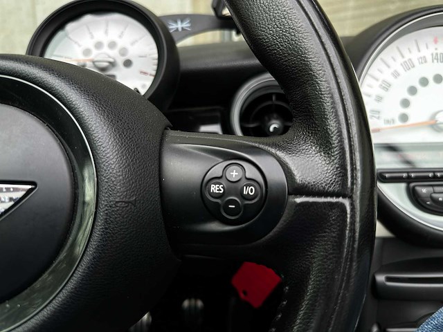 Mini cabrio 1.6 cooper s chili 161pk 2011, r-420-dg - afbeelding 15 van  35