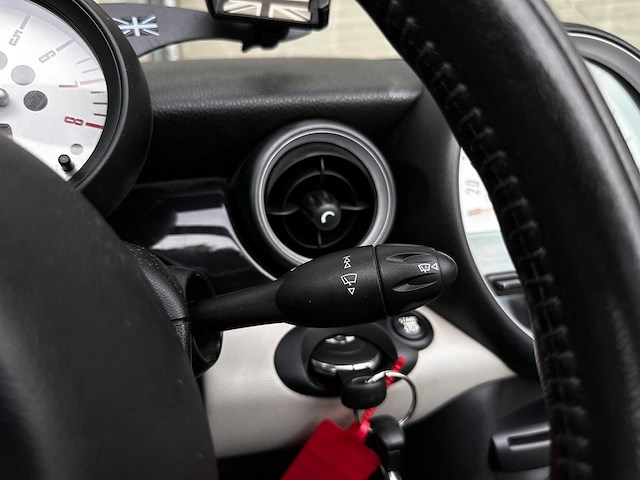 Mini cabrio 1.6 cooper s chili 161pk 2011, r-420-dg - afbeelding 17 van  35