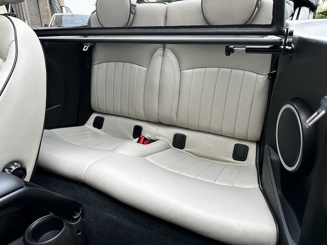 Mini cabrio 1.6 cooper s chili 161pk 2011, r-420-dg - afbeelding 22 van  35