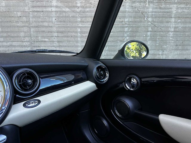 Mini cabrio 1.6 one 98pk 2010, kg-082-j - afbeelding 21 van  45
