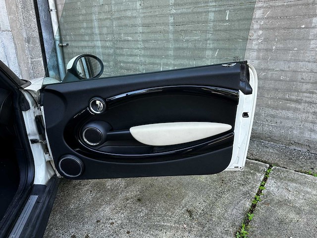 Mini cabrio 1.6 one 98pk 2010, kg-082-j - afbeelding 28 van  45