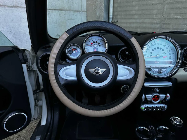 Mini cabrio 1.6 one 98pk 2010, kg-082-j - afbeelding 11 van  47