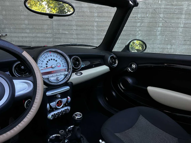Mini cabrio 1.6 one 98pk 2010, kg-082-j - afbeelding 9 van  37