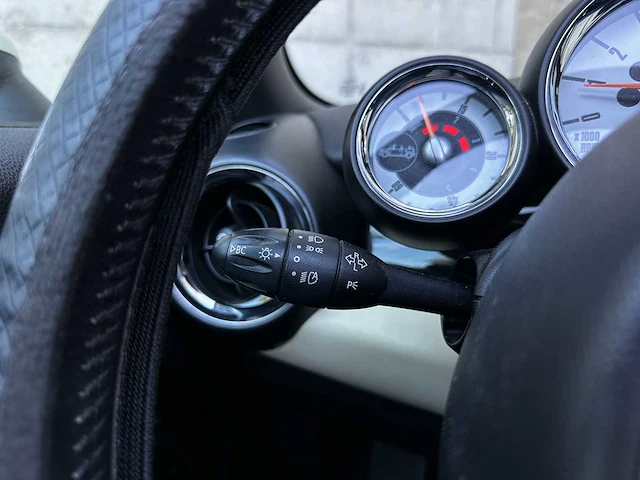 Mini cabrio 1.6 one 98pk 2010, kg-082-j - afbeelding 11 van  37