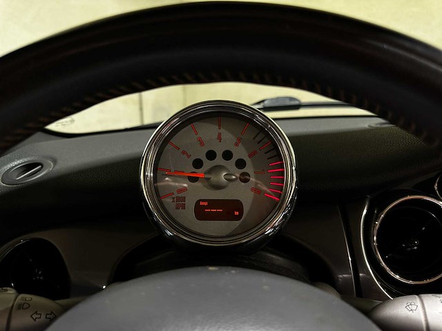 Mini cabrio cooper sidewalk 1.6 116pk 2007, kn-974-n youngtimer - afbeelding 14 van  25