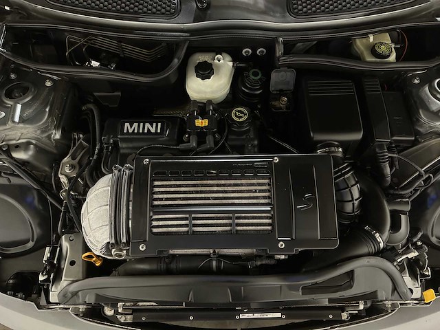 Mini cabriolet cooper s 1.6 chili 170pk 2005, 9-ktf-16 - afbeelding 30 van  37