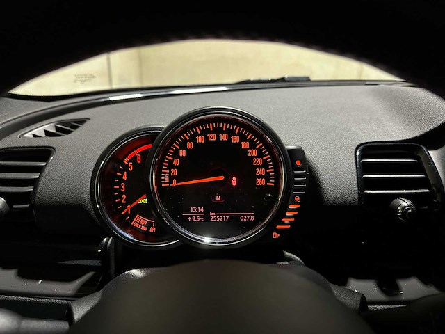 Mini clubman 1.5 one d business edition 116pk 2016 (origineel-nl), kl-038-d - afbeelding 16 van  37