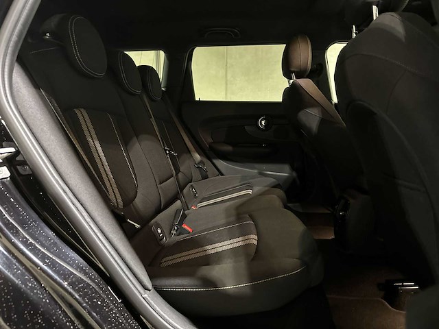 Mini clubman 1.5 one d business edition 116pk 2016 (origineel-nl), kl-038-d - afbeelding 27 van  37