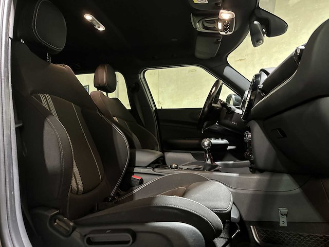 Mini clubman 1.5 one d business edition 116pk 2016 (origineel-nl), kl-038-d - afbeelding 29 van  37