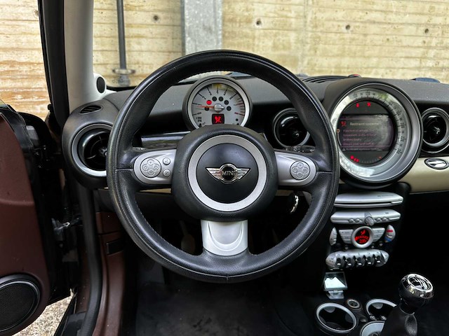 Mini clubman 1.6 cooper 120pk 2008, 68-zhj-6 - afbeelding 19 van  43