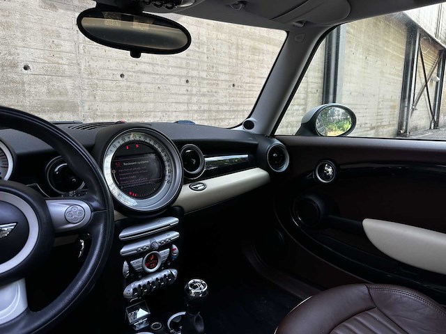 Mini clubman 1.6 cooper 120pk 2008, 68-zhj-6 - afbeelding 20 van  43
