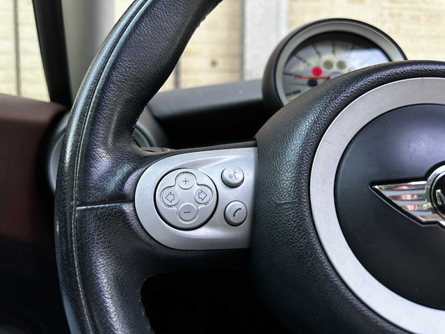Mini clubman 1.6 cooper 120pk 2008, 68-zhj-6 - afbeelding 21 van  43