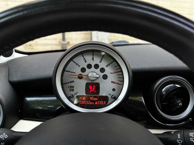 Mini clubman 1.6 cooper 120pk 2008, 68-zhj-6 - afbeelding 25 van  43