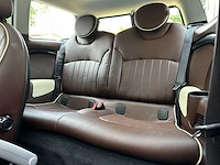 Mini clubman 1.6 cooper 120pk 2008, 68-zhj-6 - afbeelding 31 van  43