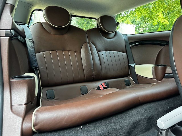 Mini clubman 1.6 cooper 120pk 2008, 68-zhj-6 - afbeelding 36 van  43