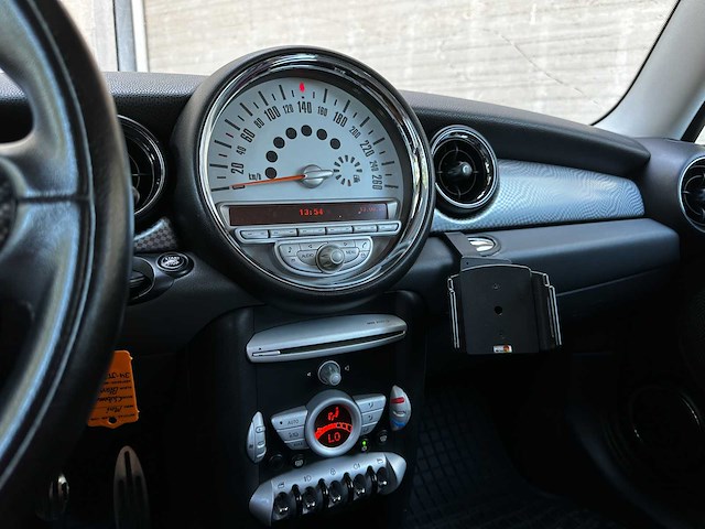 Mini clubman 1.6 cooper s chili 174pk 2009 (origineel-nl), 34-jtb-1 - afbeelding 20 van  45