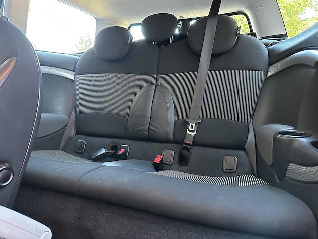 Mini clubman 1.6 cooper s chili 174pk 2009 (origineel-nl), 34-jtb-1 - afbeelding 25 van  45