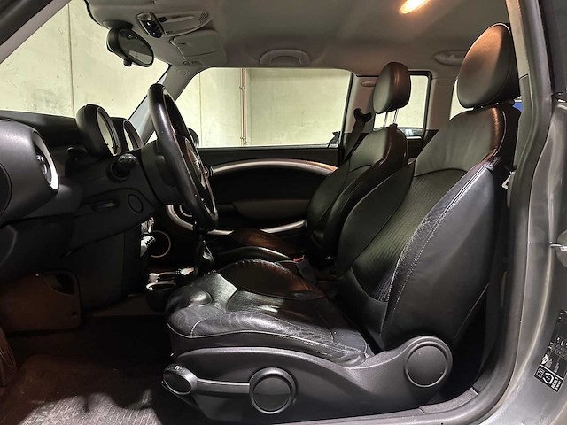 Mini clubman cooper s chili 1.6 120pk 2007, 2-xkz-91 youngtimer - afbeelding 19 van  33