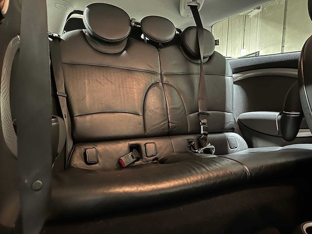 Mini clubman cooper s chili 1.6 120pk 2007, 2-xkz-91 youngtimer - afbeelding 22 van  33