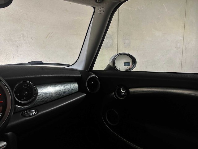 Mini clubman cooper s chili 1.6 120pk 2007, 2-xkz-91 youngtimer - afbeelding 12 van  16