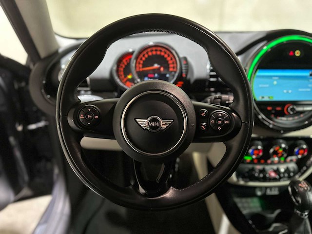 Mini clubman cooper s pepper serious business 2.0 192pk 2017, j-141-hr - afbeelding 7 van  22