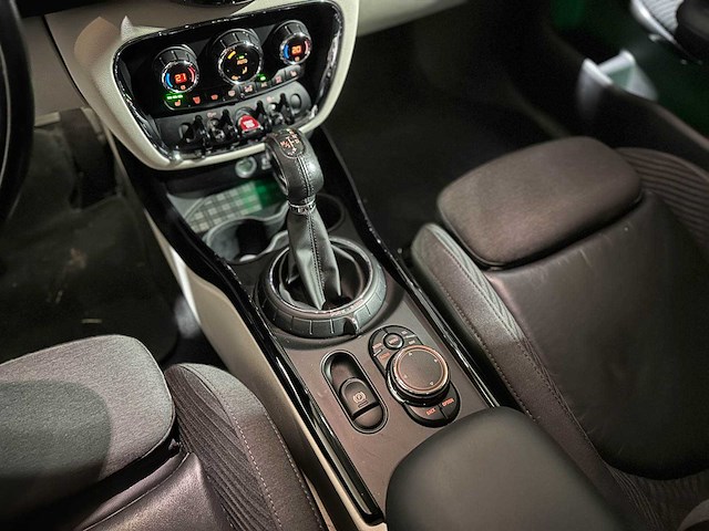 Mini clubman cooper s pepper serious business 2.0 192pk 2017, j-141-hr - afbeelding 12 van  22