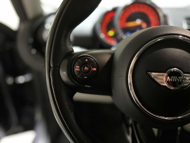 Mini clubman cooper s pepper serious business 2.0 192pk 2017, j-141-hr - afbeelding 8 van  17