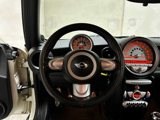 Mini clubman john cooper works 1.6 211pk 2008, pv-897-p - afbeelding 14 van  55