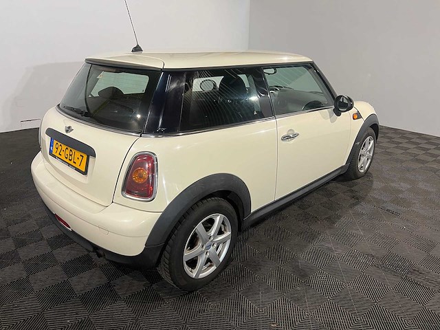 Mini cooper 1.4 one, 92-gbl-7 - afbeelding 13 van  17