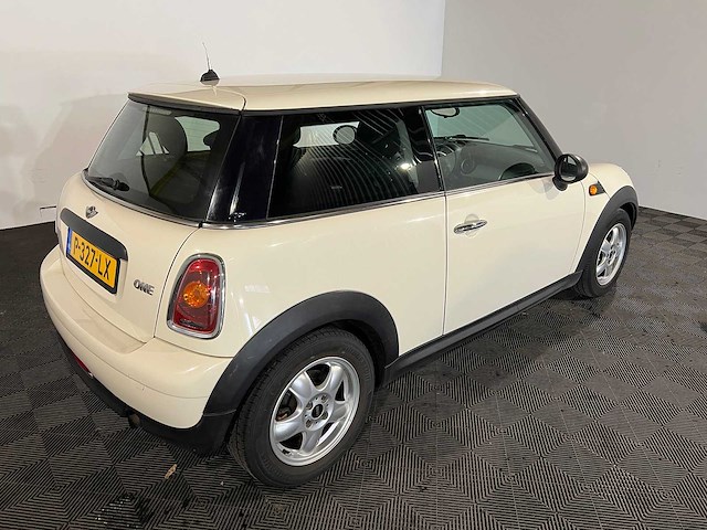 Mini cooper 1.4 one anniversary, p-327-lx - afbeelding 8 van  11
