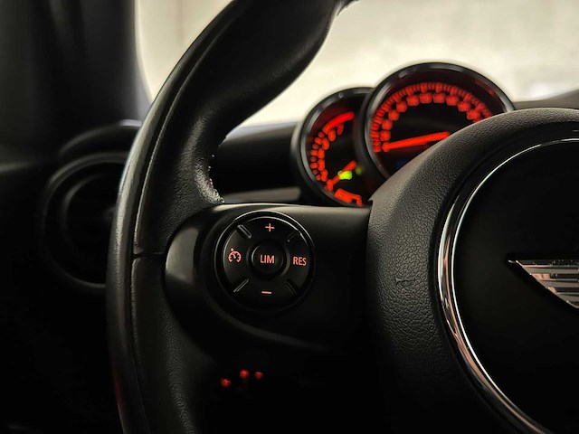 Mini cooper 1.5 136pk 2014, j-119-rv - afbeelding 7 van  39