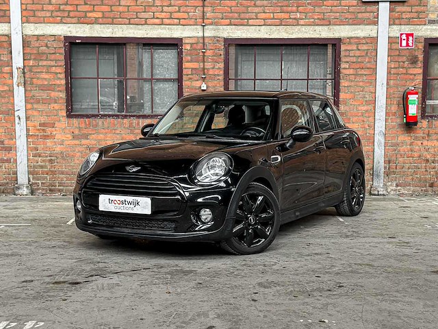 Mini cooper 1.5 business 136pk 2016 (origineel-nl), kr-270-j - afbeelding 12 van  40