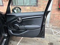 Mini cooper 1.5 business 136pk 2016 (origineel-nl), kr-270-j - afbeelding 27 van  40