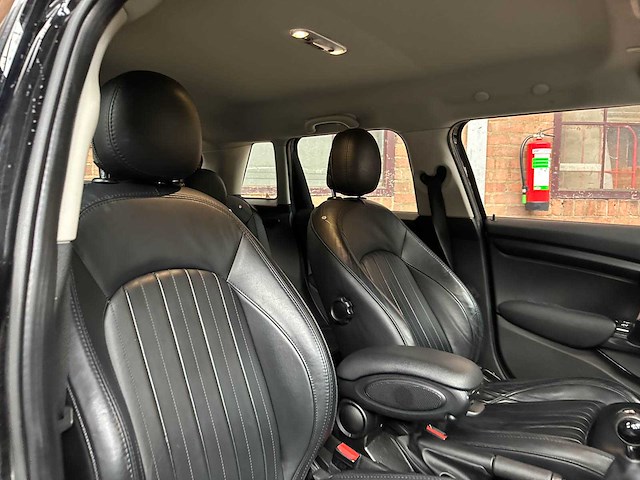 Mini cooper 1.5 business 136pk 2016 (origineel-nl), kr-270-j - afbeelding 35 van  40