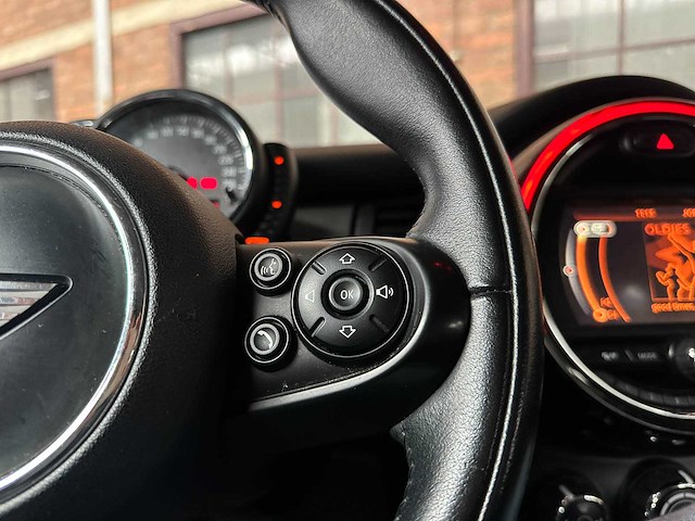 Mini cooper 1.5 business 136pk 2016 (origineel-nl), kr-270-j - afbeelding 15 van  40
