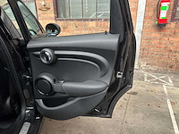 Mini cooper 1.5 business 136pk 2016 (origineel-nl), kr-270-j - afbeelding 26 van  40