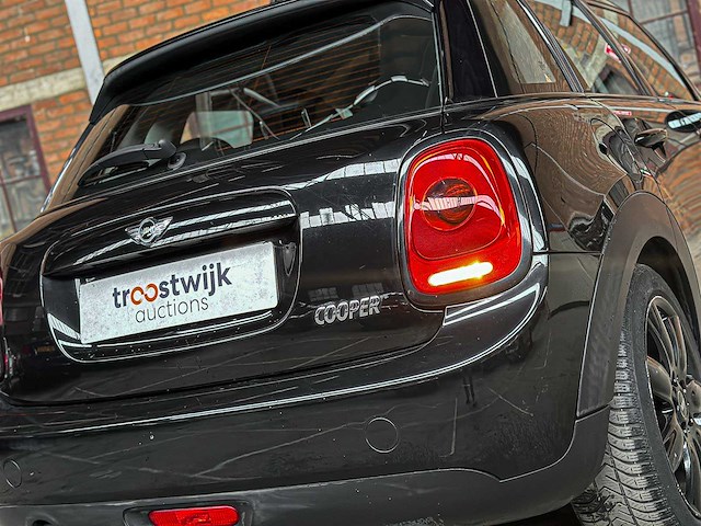 Mini cooper 1.5 business 136pk 2016 (origineel-nl), kr-270-j - afbeelding 3 van  29