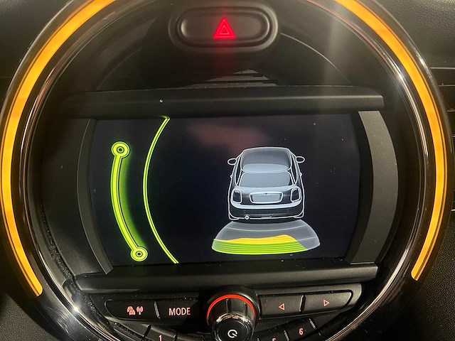 Mini cooper 1.5 one d business, t-399-nn - afbeelding 4 van  13