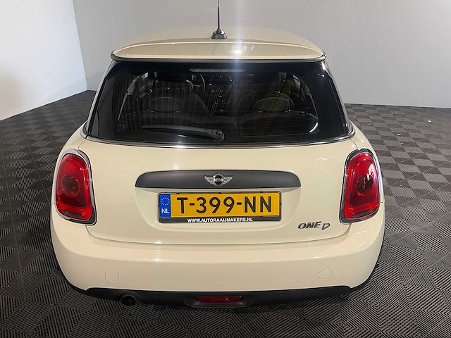 Mini cooper 1.5 one d business, t-399-nn - afbeelding 7 van  13