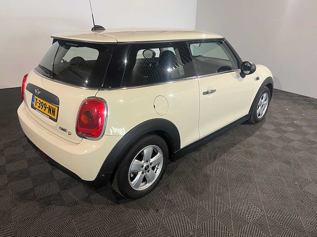 Mini cooper 1.5 one d business, t-399-nn - afbeelding 9 van  13