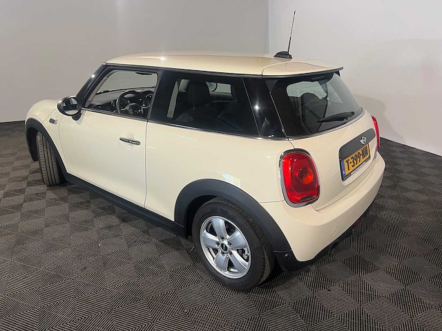 Mini cooper 1.5 one d business, t-399-nn - afbeelding 11 van  18