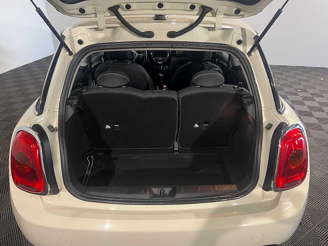 Mini cooper 1.5 one d business, t-399-nn - afbeelding 13 van  18