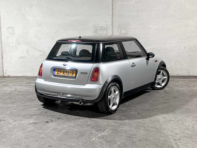 Mini cooper 1.6 chili 116pk 2004, 27-xtl-3 youngtimer - afbeelding 2 van  42