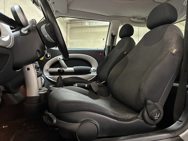 Mini cooper 1.6 chili 116pk 2004, 27-xtl-3 youngtimer - afbeelding 19 van  42