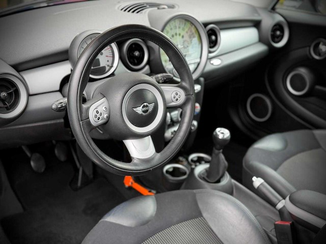 Mini cooper 1.6 chili 66-tv-gx - afbeelding 2 van  23