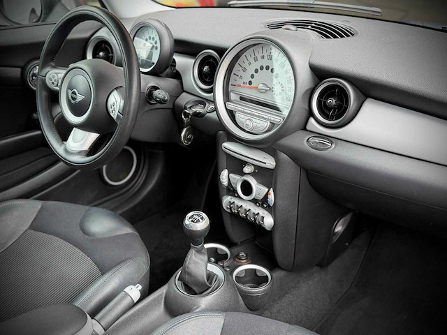 Mini cooper 1.6 chili 66-tv-gx - afbeelding 6 van  23